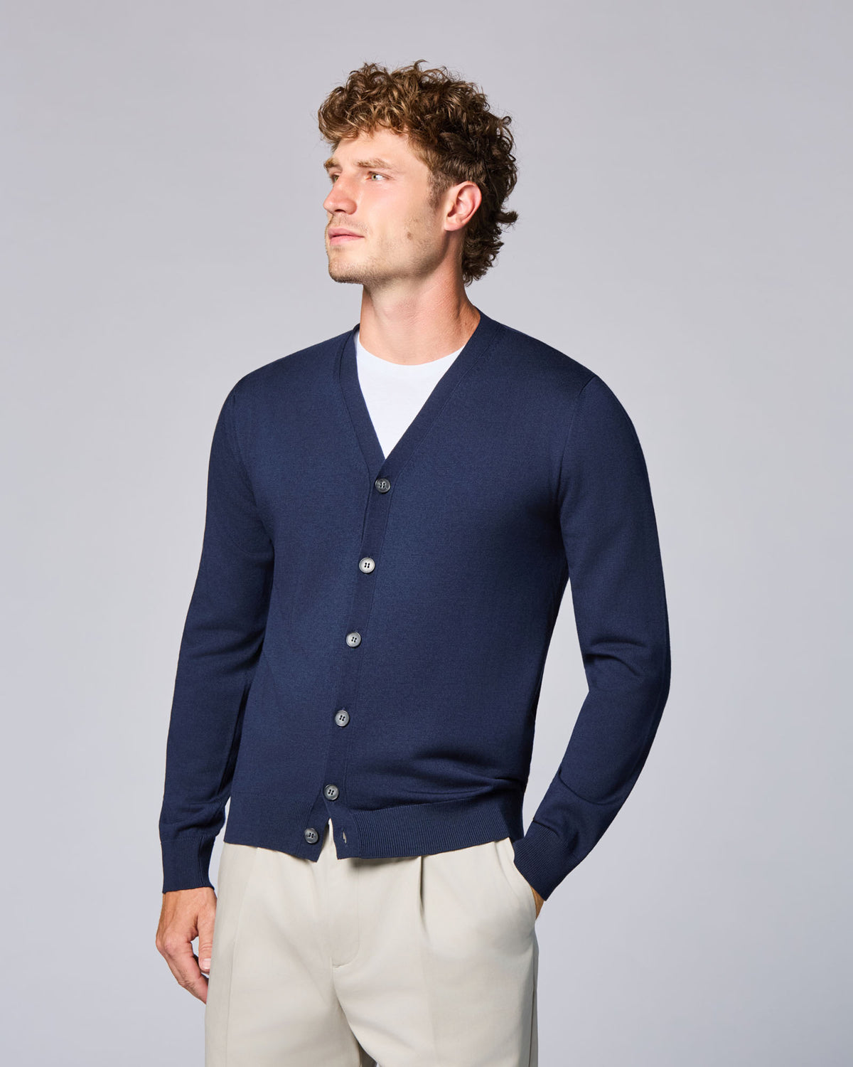 Cardigan con Bottoni Bora