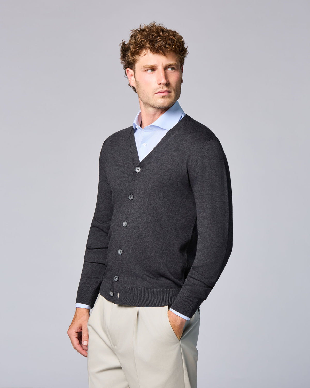 Cardigan con Bottoni Bora